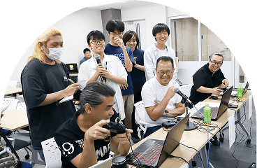 作品制作・企業連携の機会が豊富