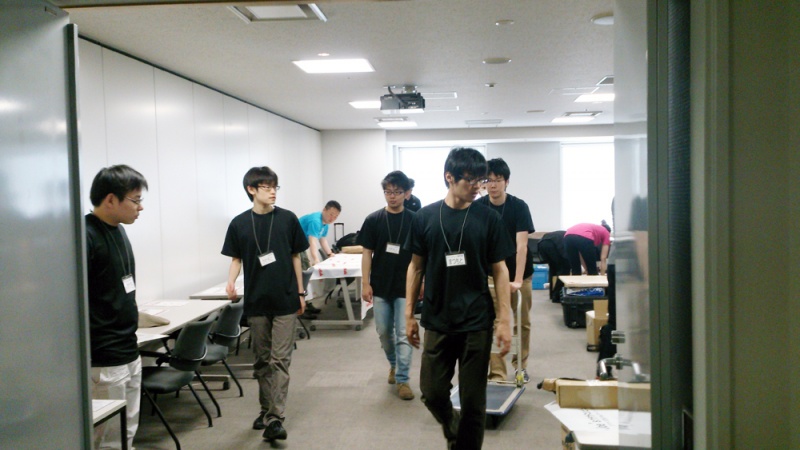 今、ＩＴが面白い！　「オープンソースカンファレンス2013 .Cloud＠Osaka」にボランティアで参加！