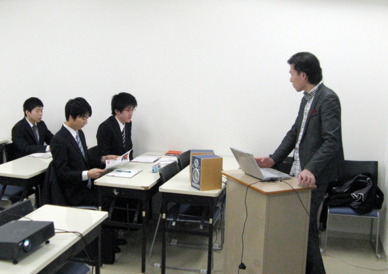 学内企業説明会　「株式会社ディンプス」