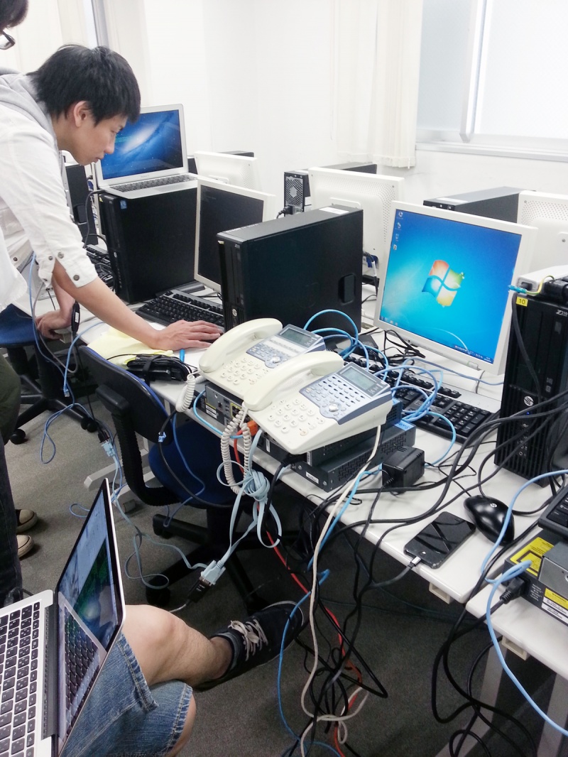   第1回 ネットワーク研究会 卒業生＆在学生トレーニング！