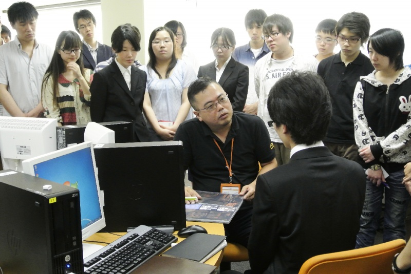 学内企業説明会と作品品評会　「CGCGスタジオ株式会社」