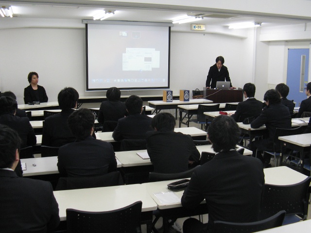 『株式会社ビー・トライブ』学内説明会レポート！