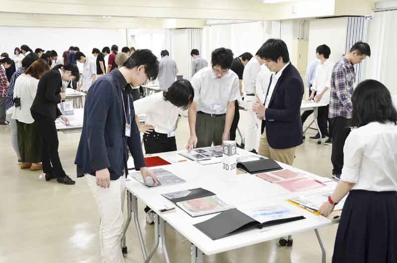 前期作品展示会を行いました！（CGデザインコース）