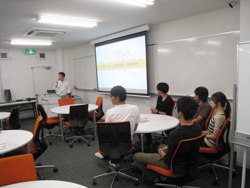 プラチナゲームズ（株）様による企業セミナーと作品品評会開催！