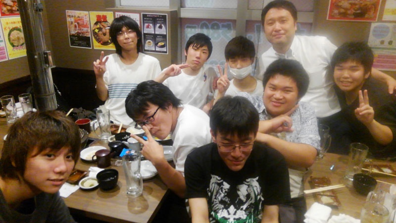 お疲れ様会で肉食べまくり！