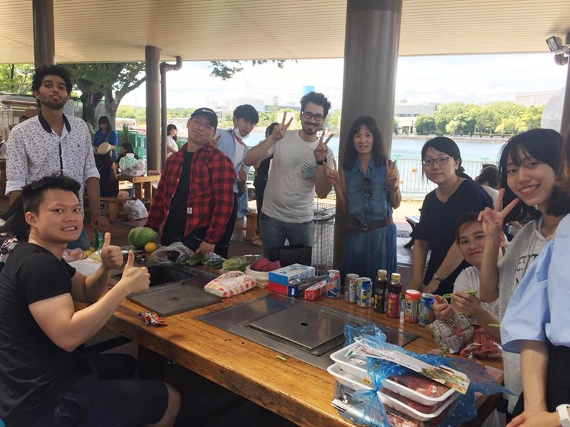 夏休みに留学生対象のクラス（日本ITビジネス専攻）でバーベキュー！