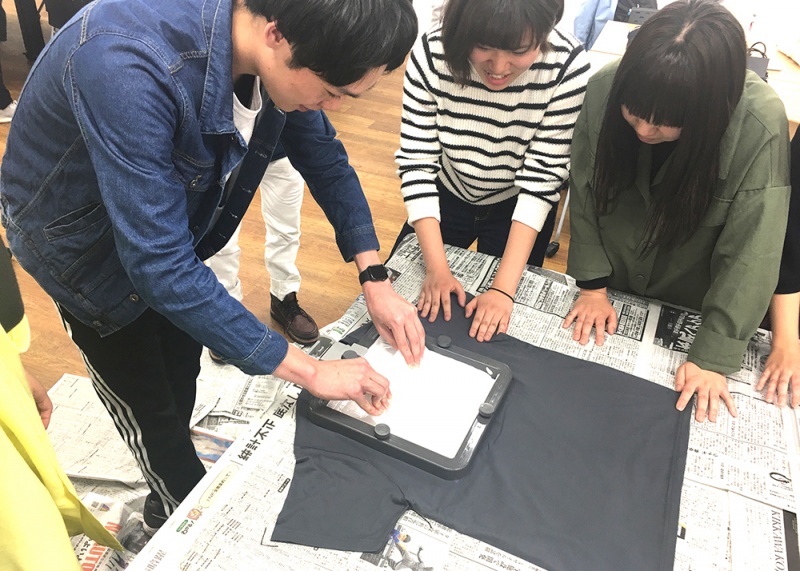 【スポーツ大会】オリジナルデザインTシャツをシルクスクリーン印刷で作成