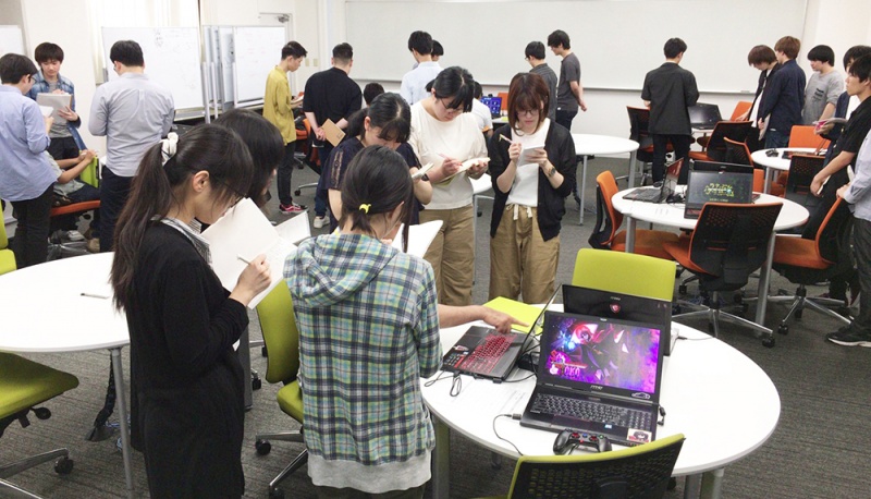 企業向け試遊会開催！（2年生）