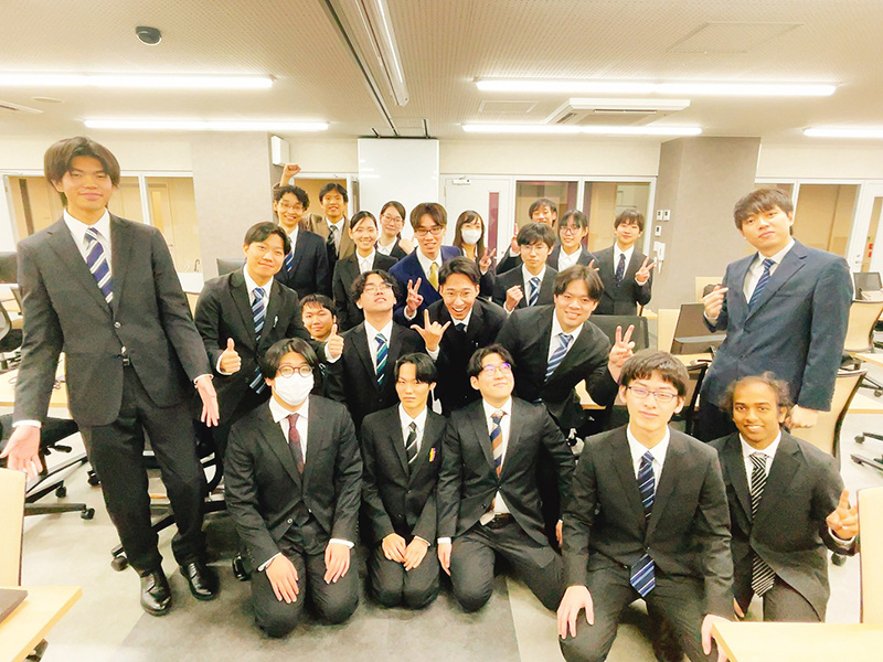 【CG】2025年度後期中間作品発表会のようす