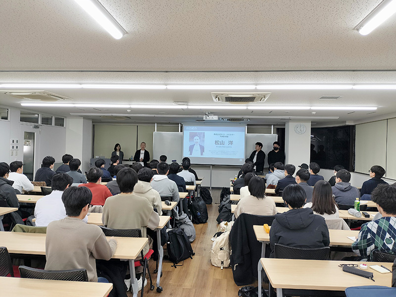 【㈱サイバーコネクトツー】社長 松山氏による学内企業説明会!
