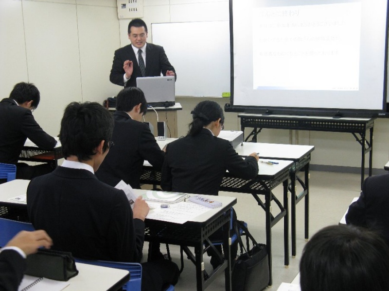 【ＩＴカレッジ】“学内企業説明会”が開催されました。