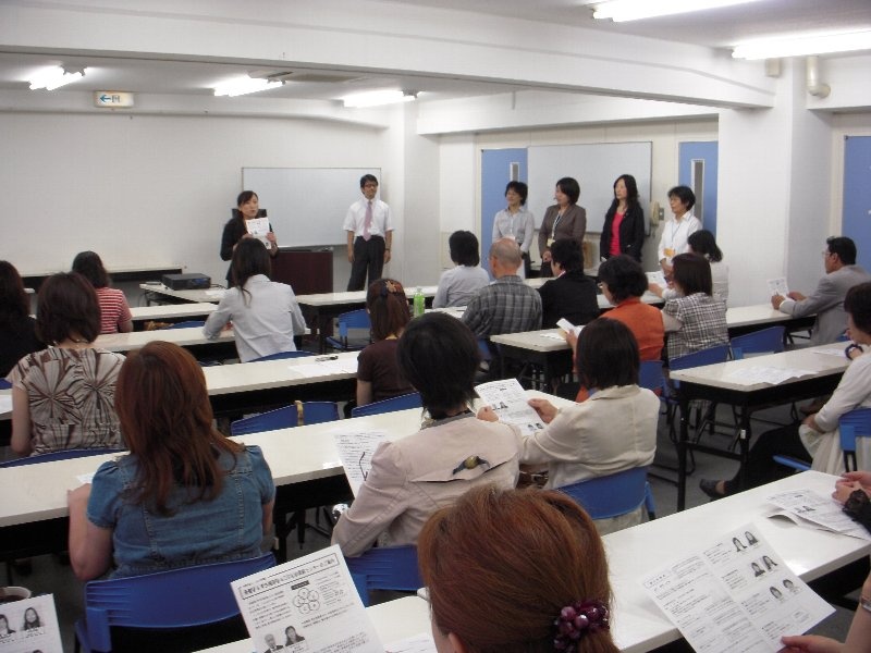 【学生生活】　ＥＣＣ在校生保護者会が実施されました。