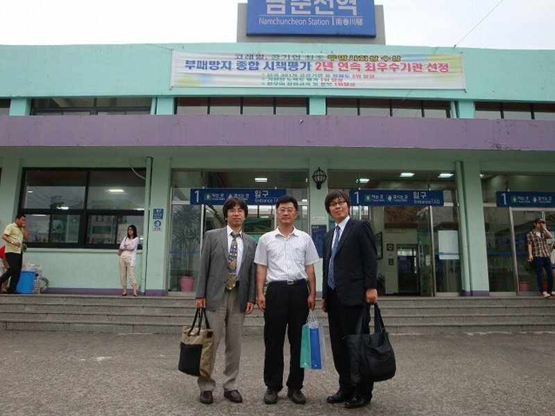 2010年度入学生の短期留学　提携先の視察に、<br />「韓国」に行ってきました。